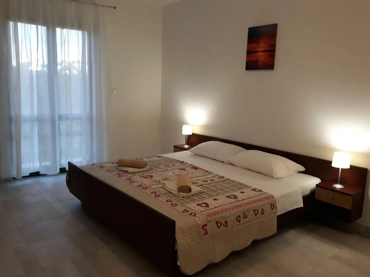 Apartments Jelicic Biograd Na Moru